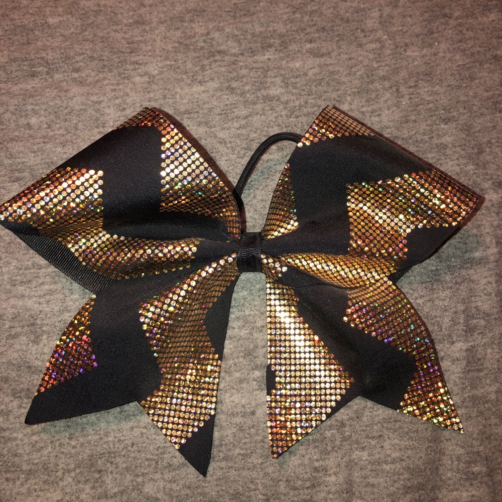 Cheer Bow